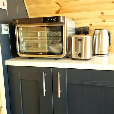 Ballyhoura Glamping Chalet *